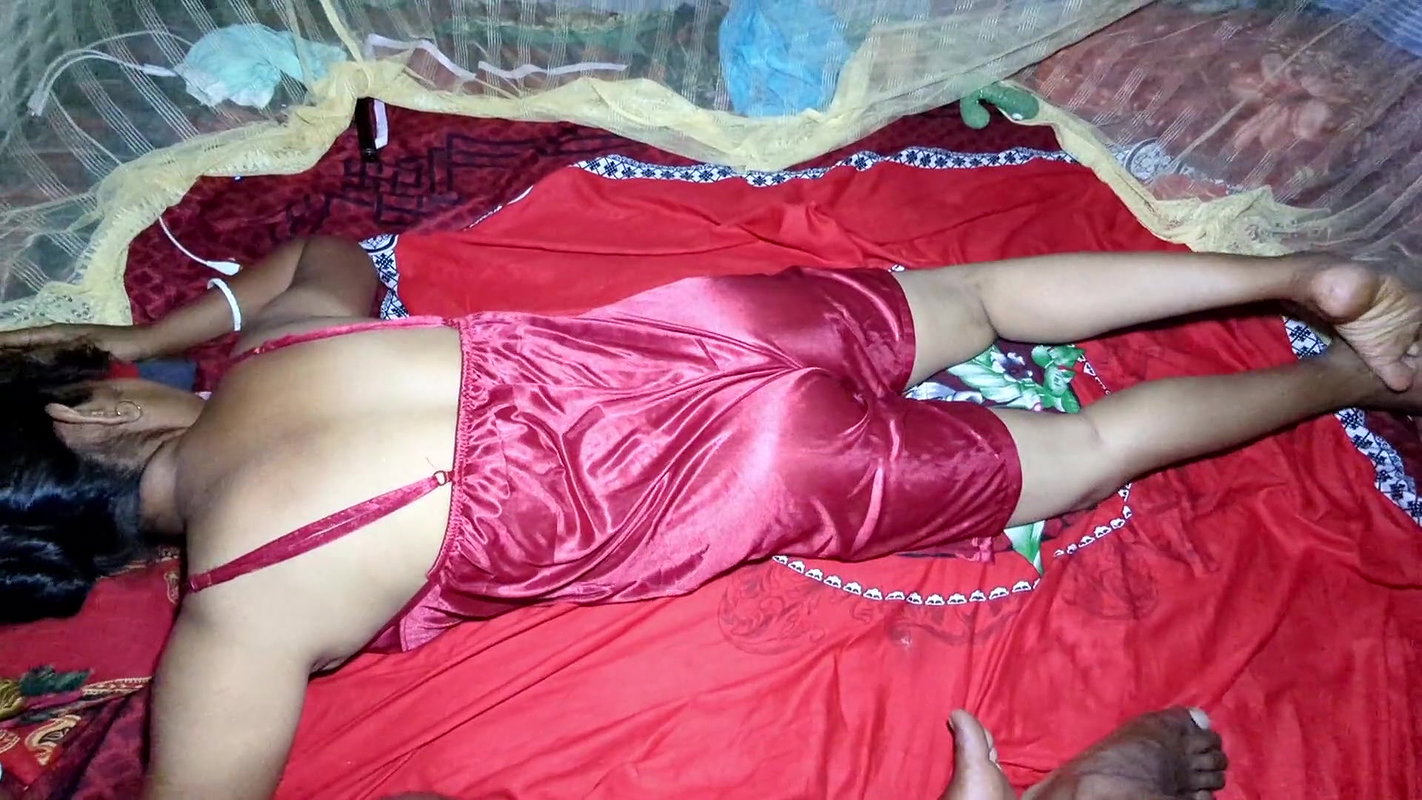 Best Ever Fuck Friend’s wife pussy When She Called Me For Her Back Pain Message