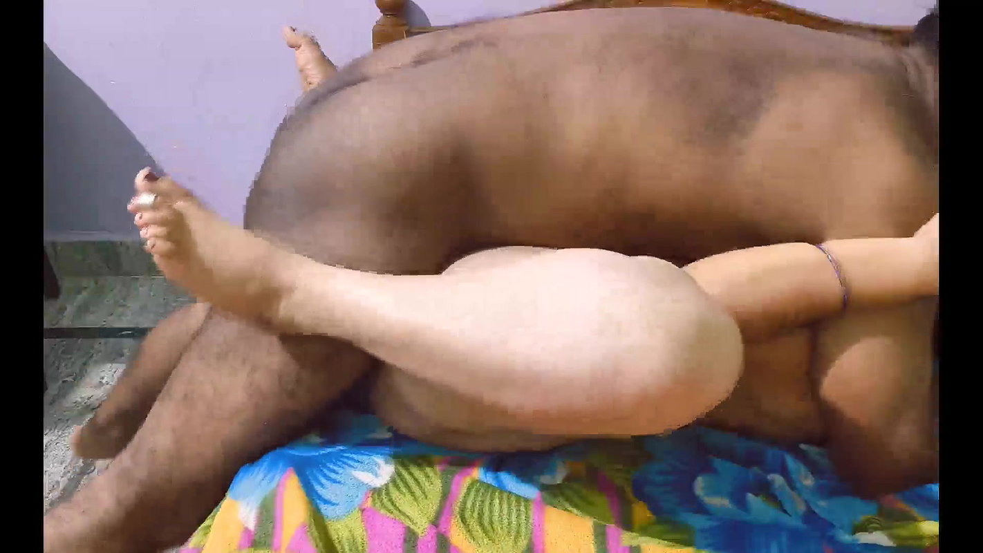 Gorgeous Desi Wife Fucked by Boyfriend’s Big Cock