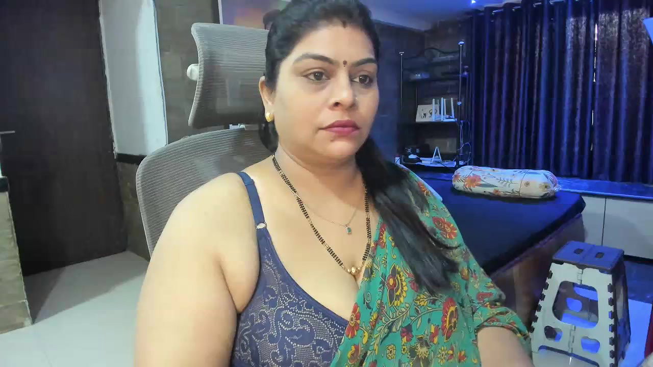 Stripchat-Public.Show-c-tarivishu23-2025.03.07.123216