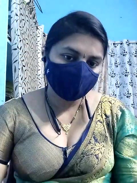 Stripchat-Public.Show-f-Indian-Indhuja-2024.10.04.073953