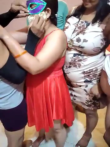 Stripchat-Public.Show-c-Hot_mina8585-2025.05.13.185453