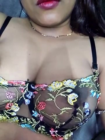Stripchat-Public.Show-c-sexyindi_couple-2025.05.19.065353