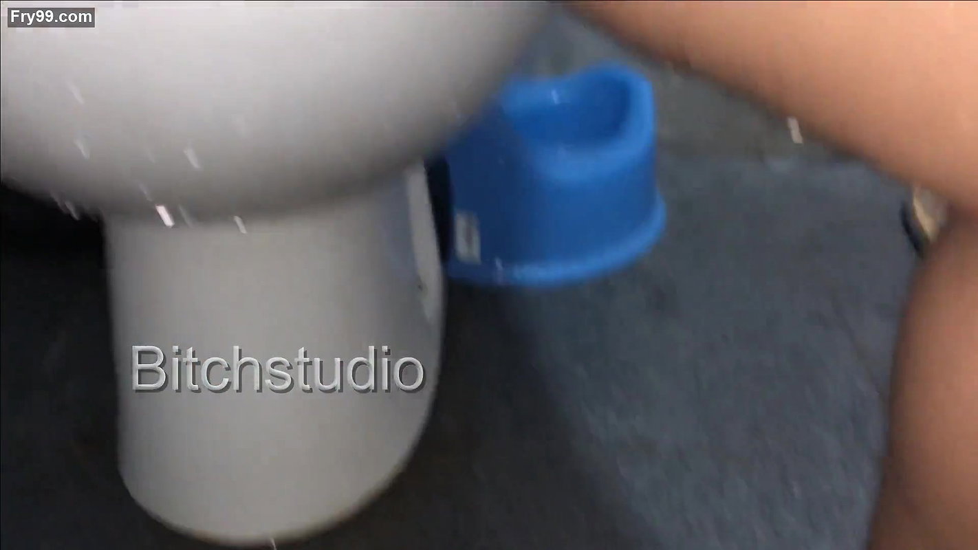 wife get fun with peeing part 1