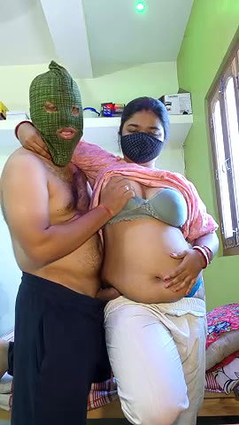 Stripchat-Public.Show-c-Hotty_Mona-2025.05.21.081223