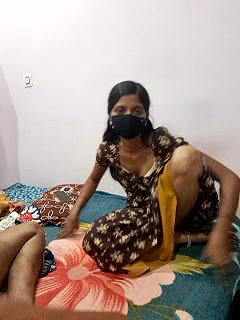 Stripchat-Public.Show-c-Housewife99-2025.05.05.173321