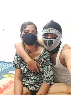 Stripchat-Public.Show-c-Housewife99-2025.05.20.180408