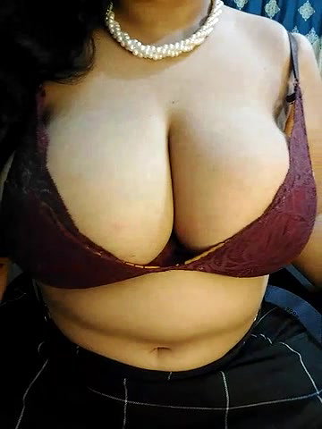 Stripchat-Public.Show-f-Adiba_2-2024.09.15.100227