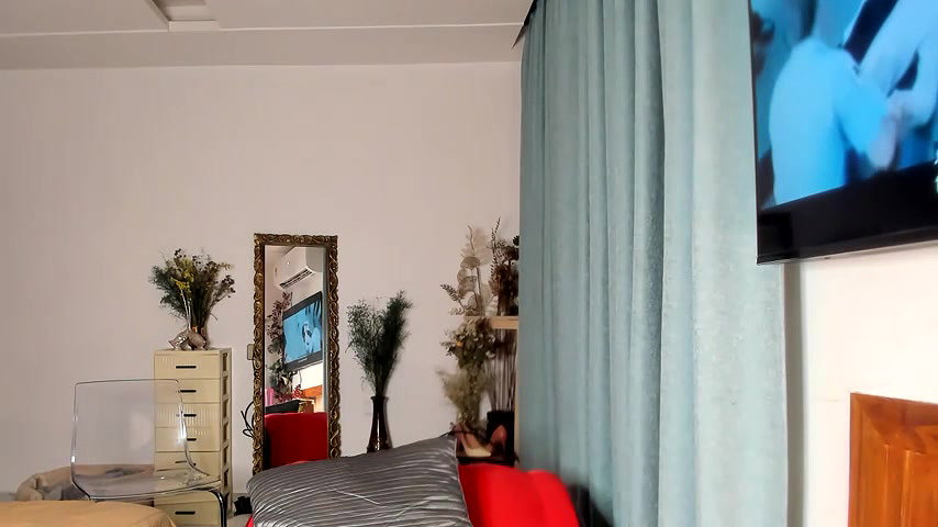 Stripchat-Public.Show-c-Bad_Girl_Kayra69-2025.04.19.214939