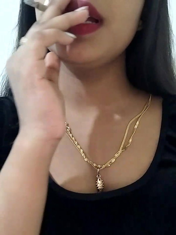 Stripchat-Public.Show-f-Maahhii_2-2025.06.23.180125