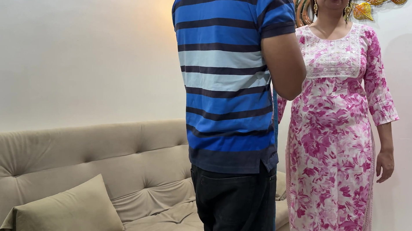 Indian Hot Bhabhi Sex with Tailor Master (hindi Audio)