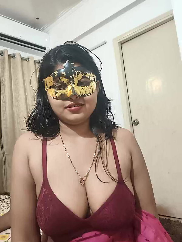 Stripchat-Public.Show-c-mahi69a-2025.05.18.173218