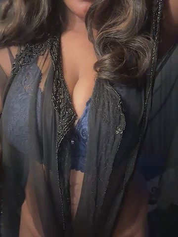 Stripchat-Public.Show-c-Strip-rose-2025.05.03.180740