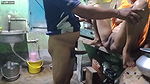 Indian bengali pinki vabi kitchen pe kam kar rahi thi or davor  aakar maje se choda vabi ko or lund ka pura pani chut pe