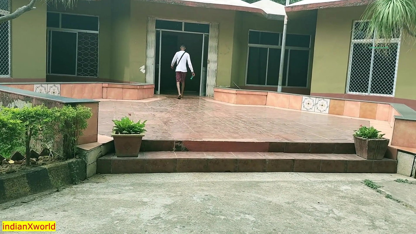 Indian hot XXX webseries sex! Desi Tribal girl fucking with rich teen boy!