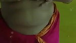 Desi aunty show her boobs