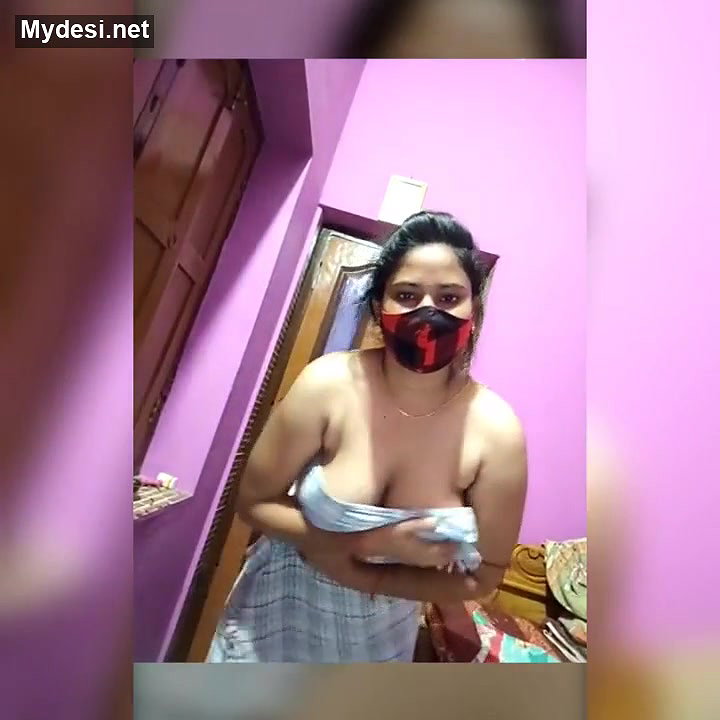 Desi sexy bhabi selfe with mask