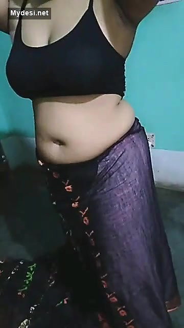 Mampi Bhabhi Hot Tango Live