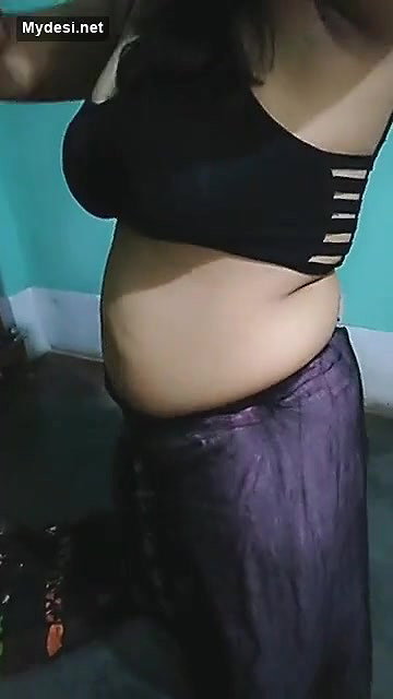 Mampi Bhabhi Hot Tango Live