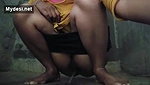 Desi Girl Record her Pissing Clip