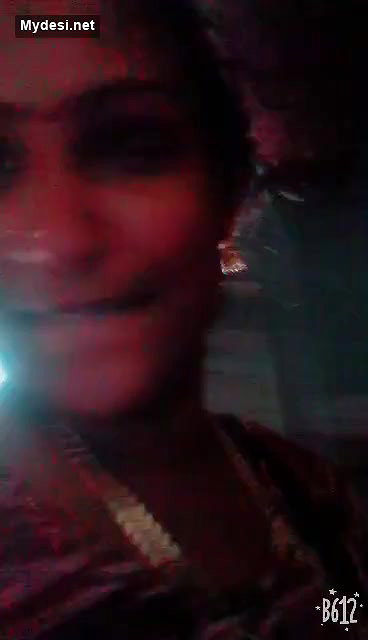 Tamil Bhabhi Smooching