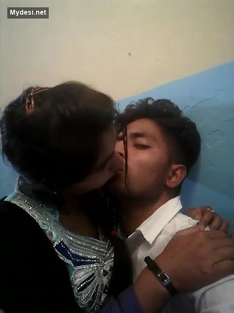 Desi lover first time kiss