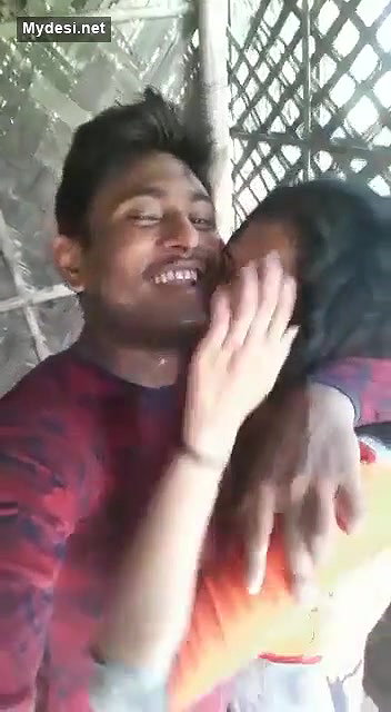 Desi lover fun in park