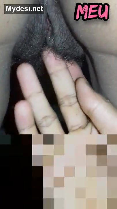 Desi sexy bhabi show her hot pussy