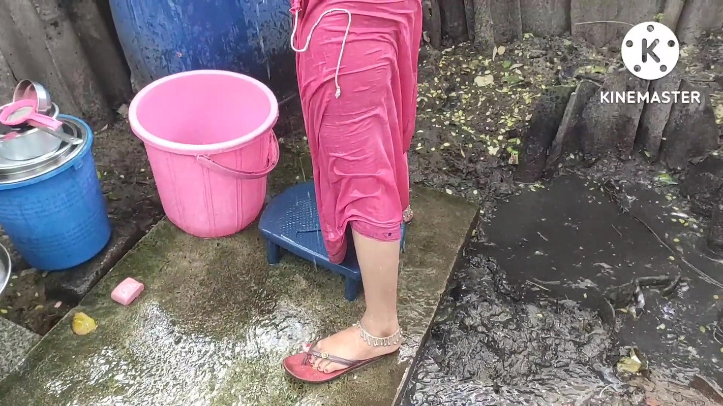 Anita yadav bathing outside with beautiful boobs