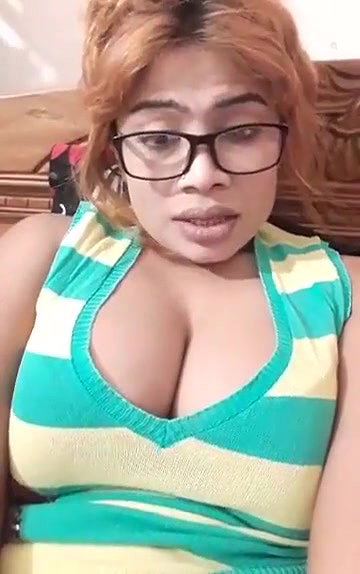 Hot girl Rasmi Alon