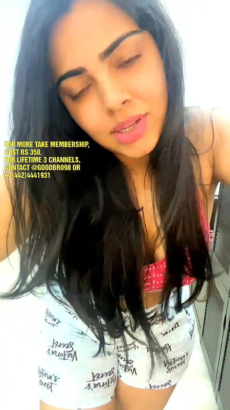 Manvi Queen Tango Jiggling Boobies
