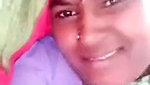 Tamil Bhabhi Showing Her Boobs