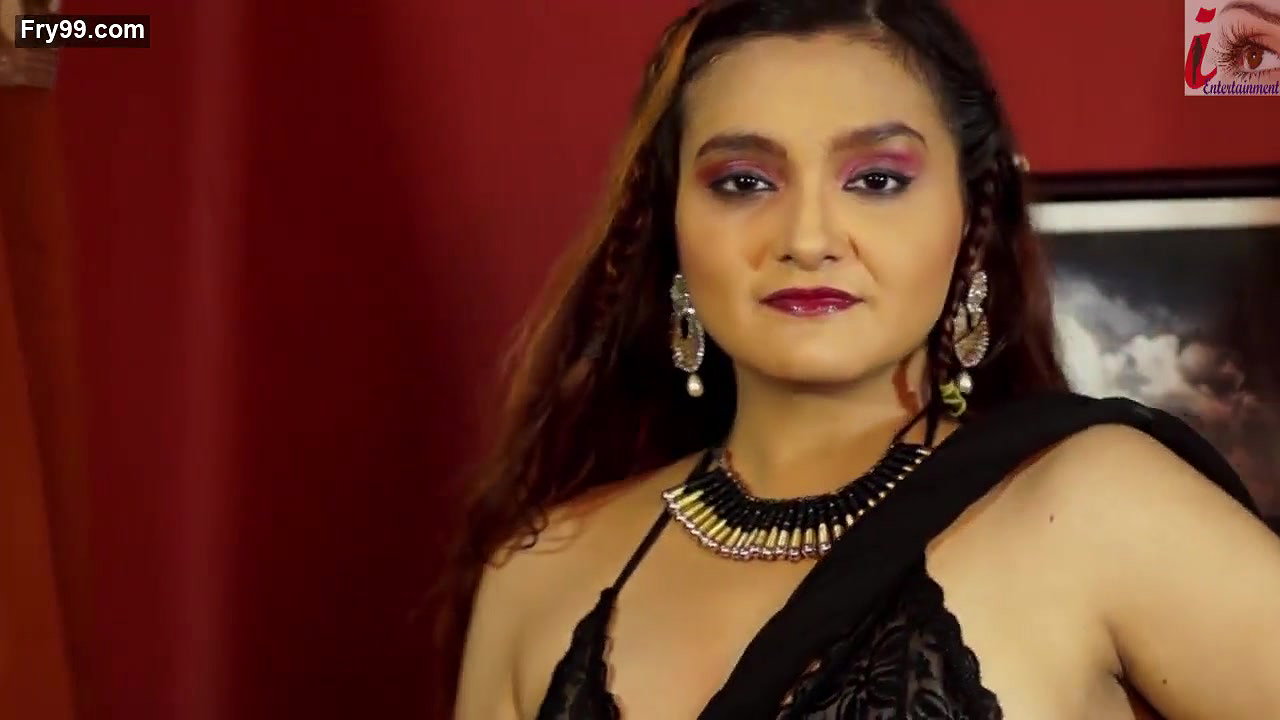 Saree Bold Fashion