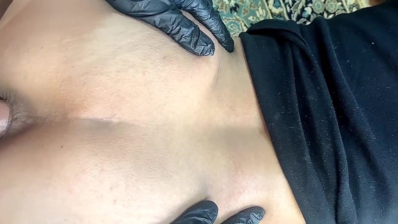 Stepmom says I’ve never fucked anyone before Look how much I opened his ass Stepmom Painful Anal