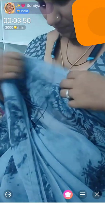 Shy MILF Somiya Flashes Her Beautiful Big Tits on Chamet Live