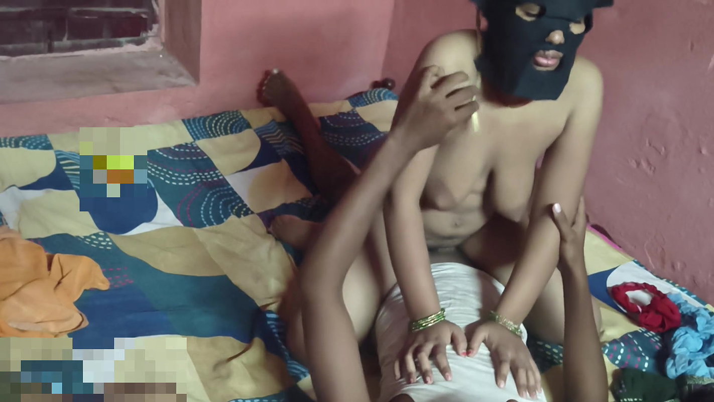 Desi Indian Bhabhi Hot Boobs Ki Desi Boyfriend