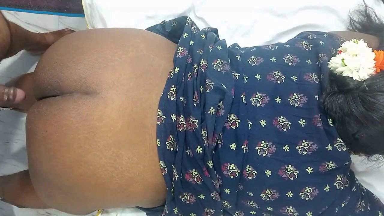 Tamil wife hard fuck in her husband