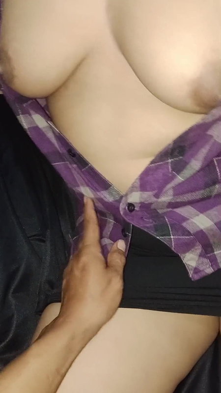 Crazy..!! Five fingers went into her pussy hole