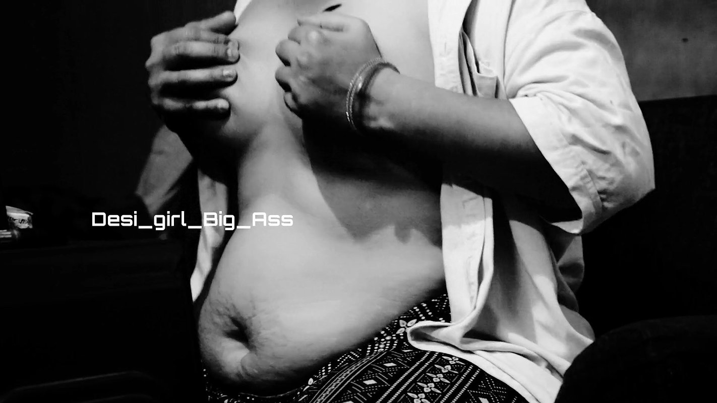 Black and White Show Nadiya’s Real Big Boobs,Huge Ass