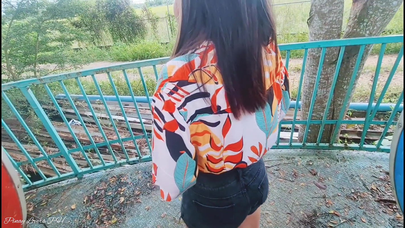 Fun Risky Public sex in amusement park (real)
