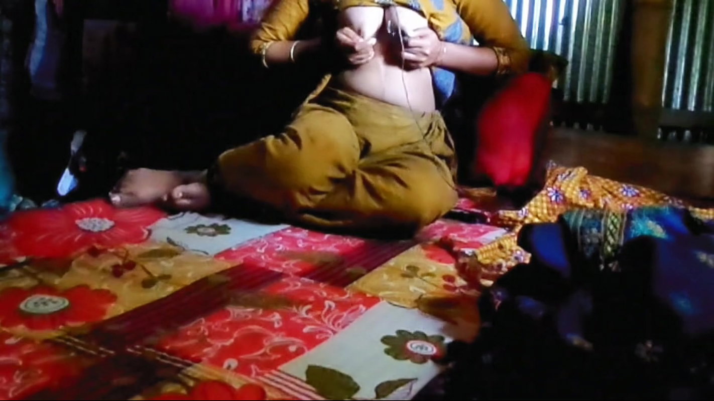 Bangladeshi Girl Home Fingering Pussy and Boobs- Webcam Porn