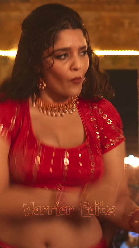 Hot Ritika Singh sexy cleavage and navel2