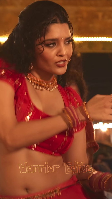 Hot Ritika Singh sexy cleavage and navel2