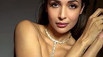 MILF MALAIKA ARORA BOLD POPPING CLEAVAGE LUSTY EROTIC SHOOT HQ VIDEO 2