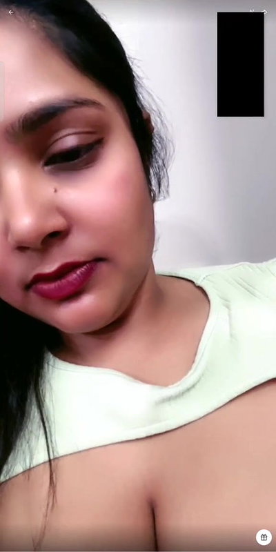 Sexy Bubu Teases Cleavage and Boobs With face – Brief Nipple Flash 2