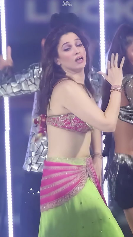 Tamannaah_Bhatia_Dance