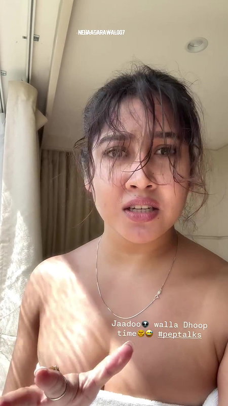 SOFIA ANSARI DAMN EROTIC SEXY AFTER BATH CLEAVAGE IN TOWEL TEASE 2
