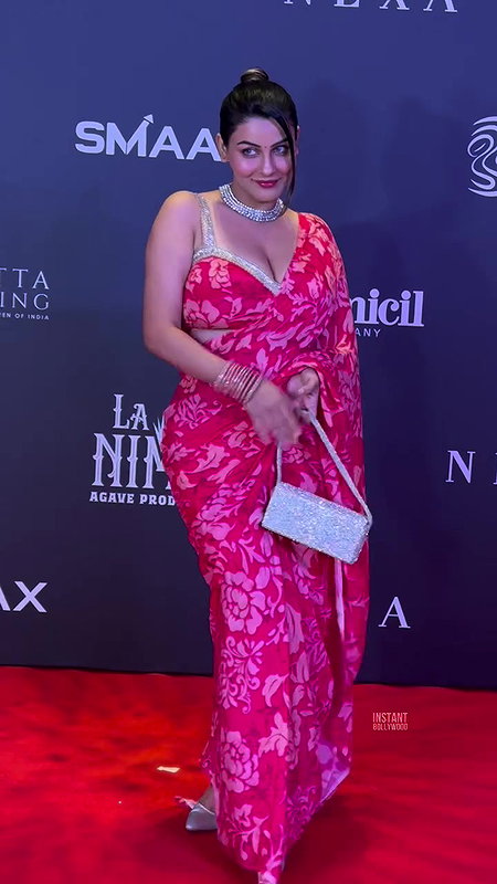 YAMINI MALHOTRA MASSIVE SEDUCTRESS BACKLESS AND FAPWORTHY IN SAREE  2