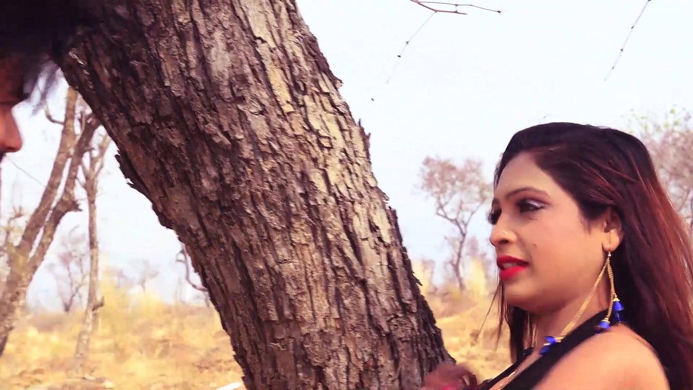 Horny booby bhabhi hot wet cleavage show song making