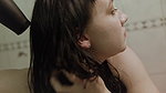 Gwen-Justine Maxi Kraft – Und bitte! (2025) HD 1080p2