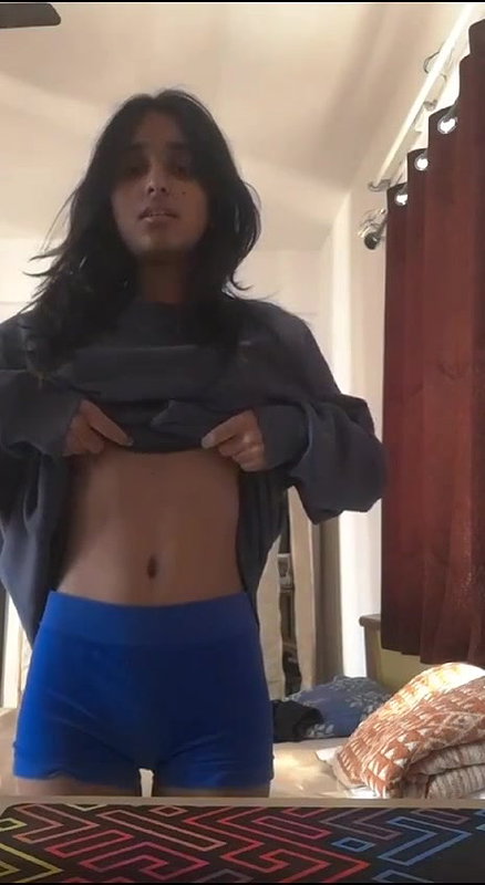 Slim girlfriend shy to showing her naked body to her boyfriend 2